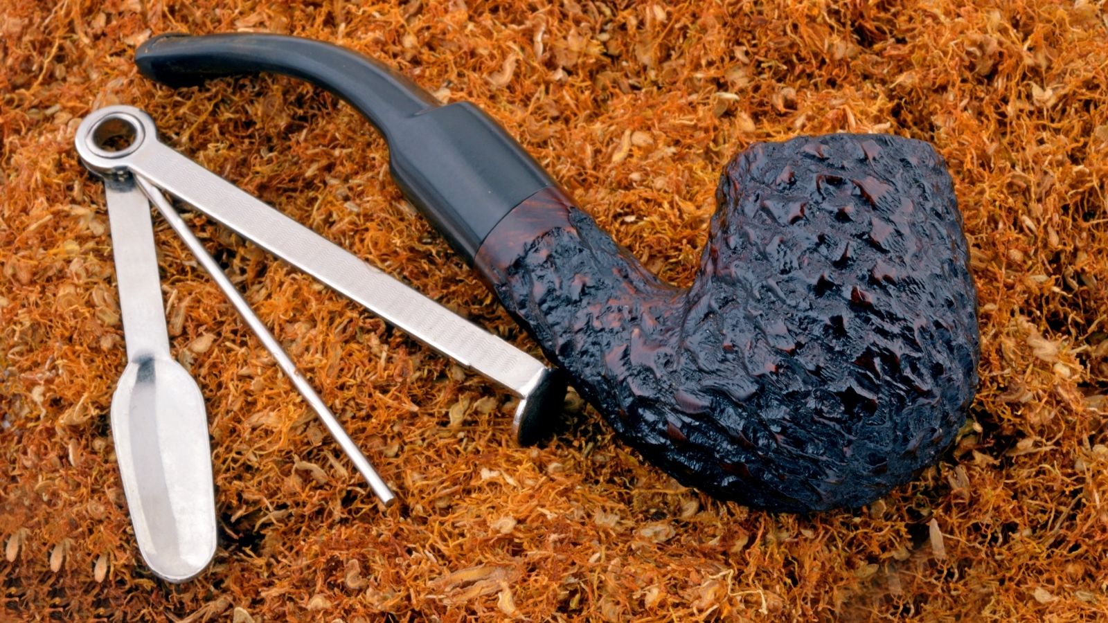 How to care for your pipe tobacco - A Complete Guide to Pipe tobacco by Enjoy Dokha in the UK and USA